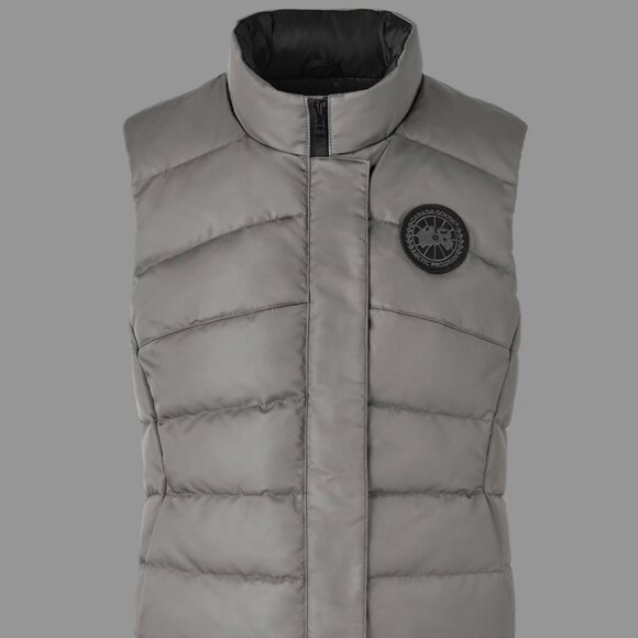 BRAND NEW WITH TAGS Canada Goose Freestyle Vest Performance Satin NWT in SM & MD